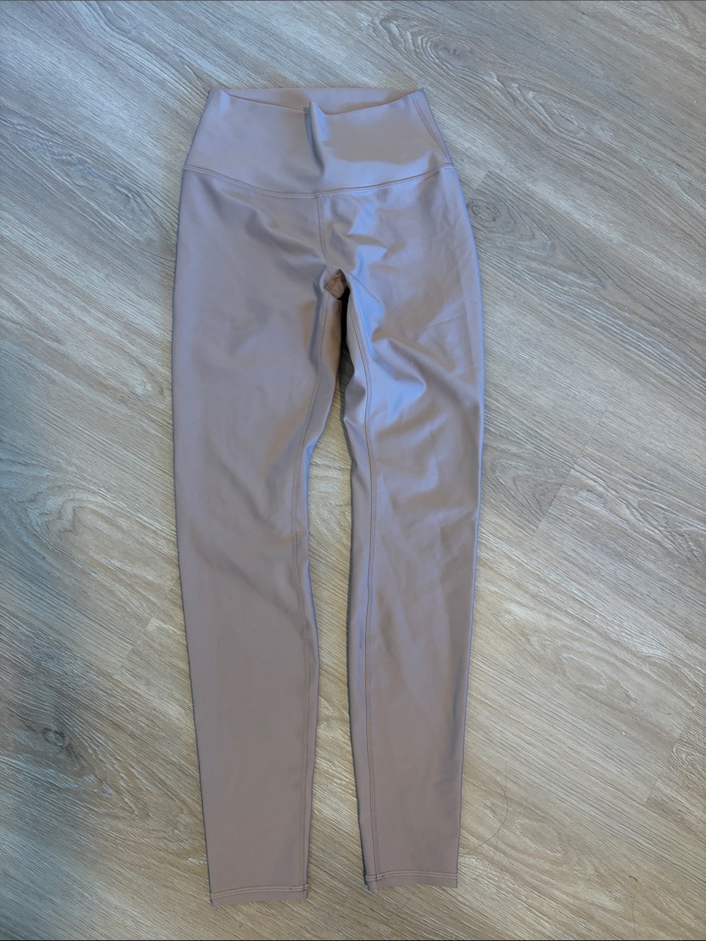 ALO Airlift High-Waist Pink/Tan Leggings